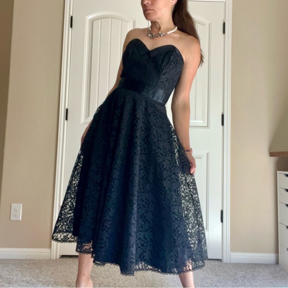 Gunne Sax Dresses & Skirts - 1980's Gunne Sax 50's Style Strapless Black Lace Cocktail Party Dress